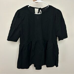 Paperoc black puff sleeve blouse Large‎